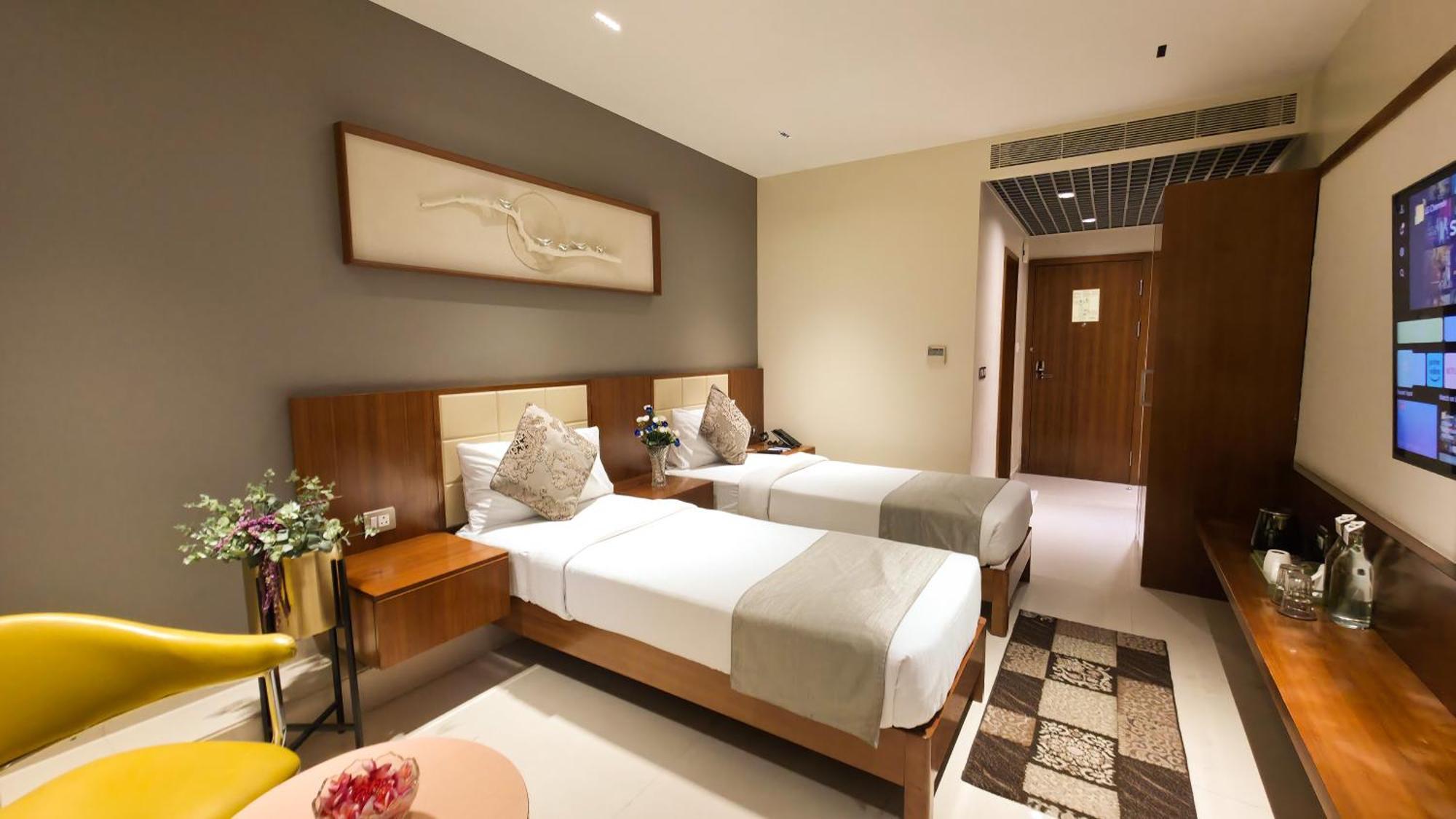 Morvee Hotels Durgapur Exterior photo